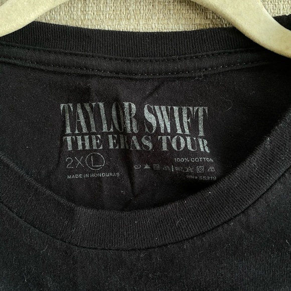 Taylor Swift Top Women’s 2X Eras Tour Merch - Picture 4 of 7